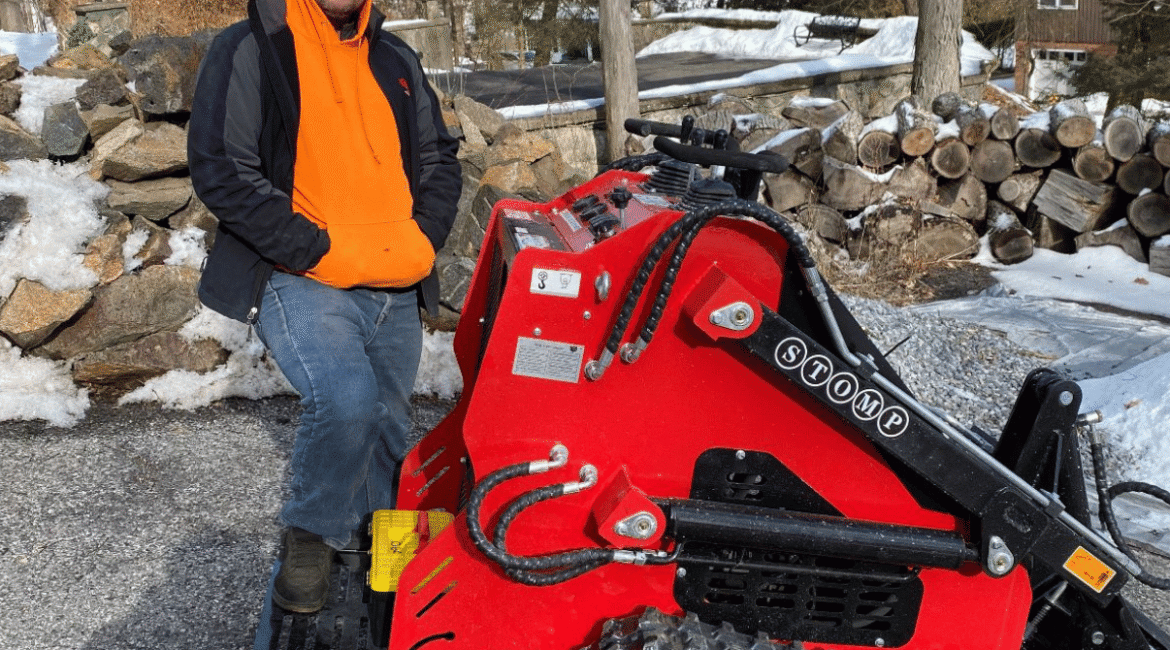 Typhon Mini Skid Steer