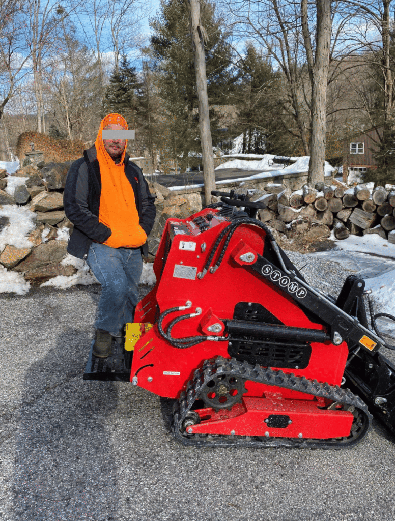 Typhon Mini Skid Steer